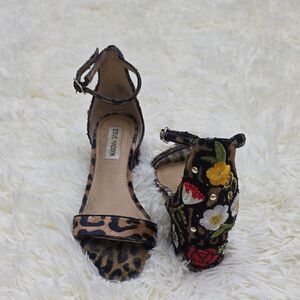 Steve Madden Black Heels Elegant Design